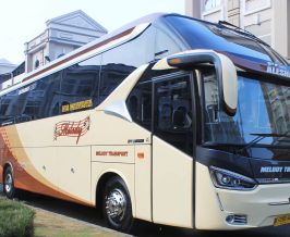 bus pariwisata Jakarta